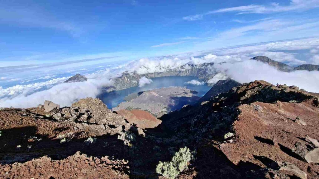 Trekking Mount Rinjani with First Rinjani